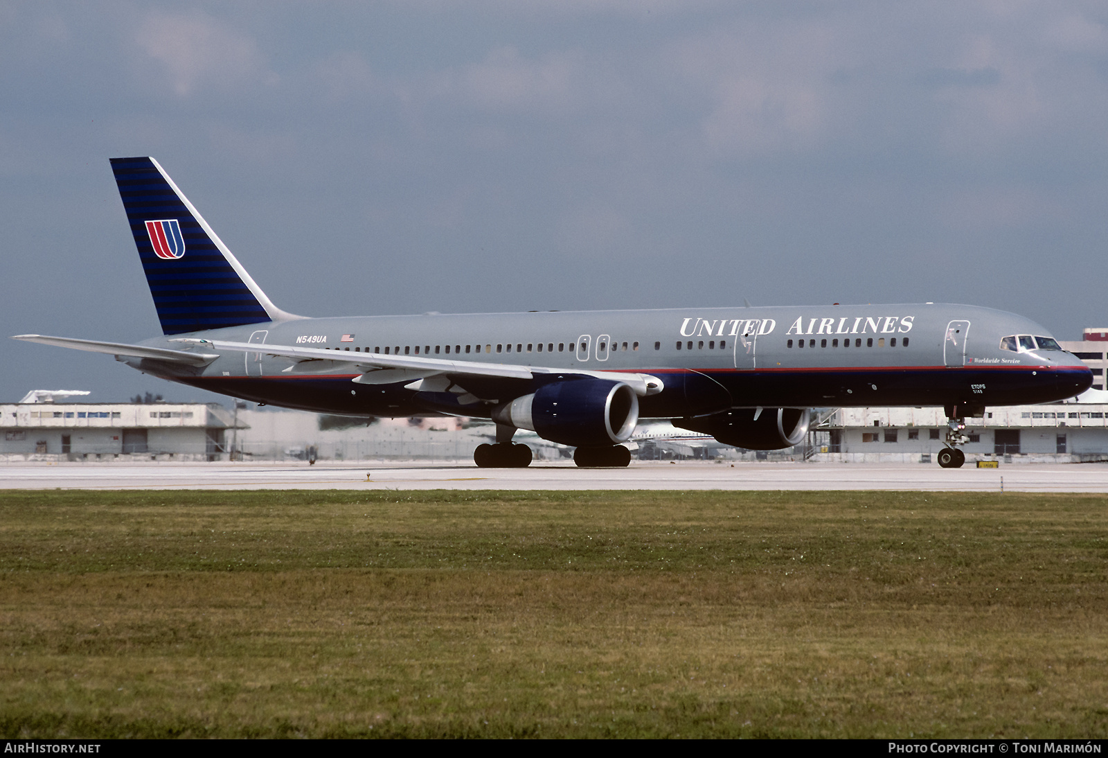 Aircraft Photo of N549UA | Boeing 757-222 | United Airlines | AirHistory.net #571922