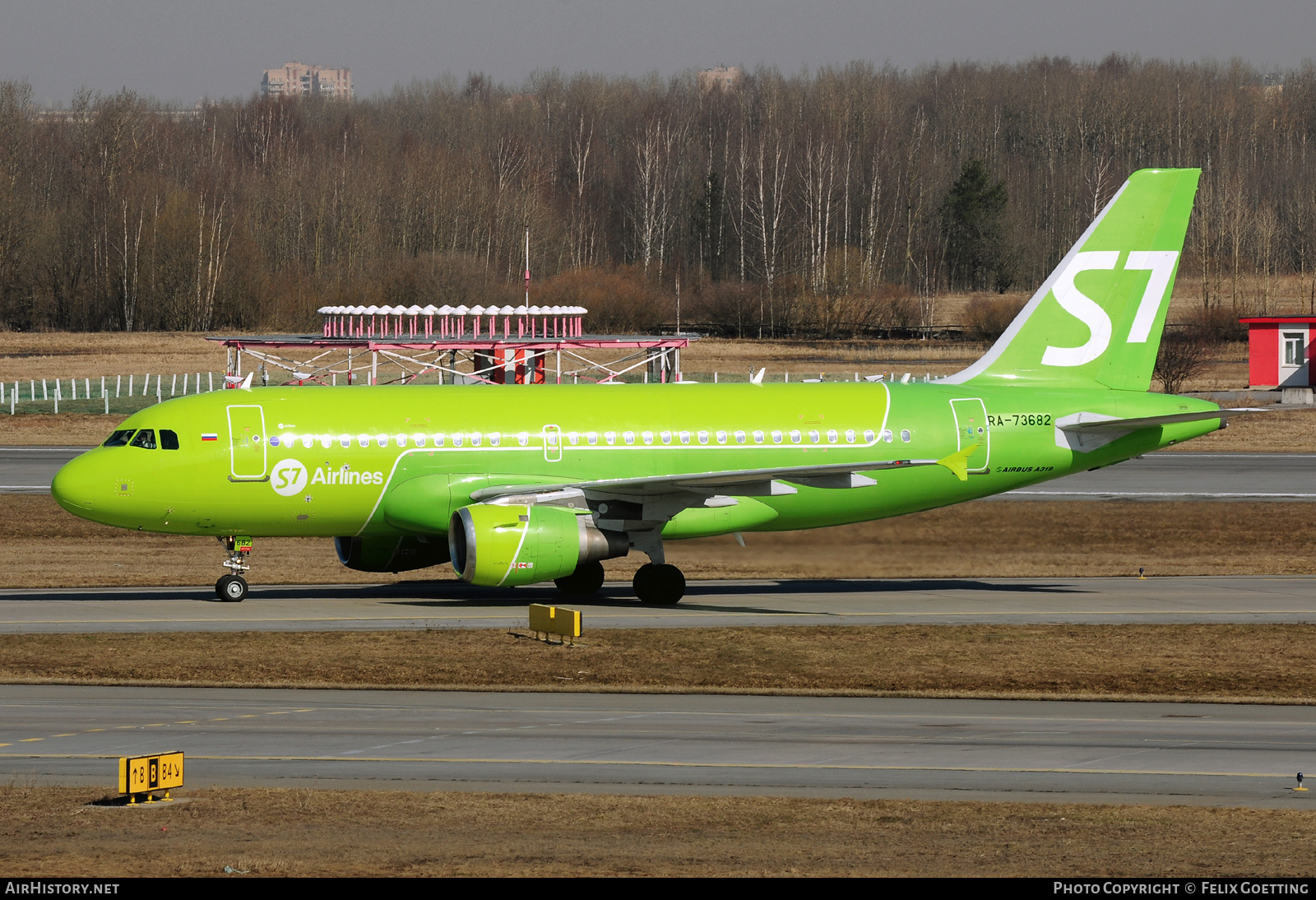 Aircraft Photo of RA-73682 | Airbus A319-114 | S7 Airlines | AirHistory.net #572007
