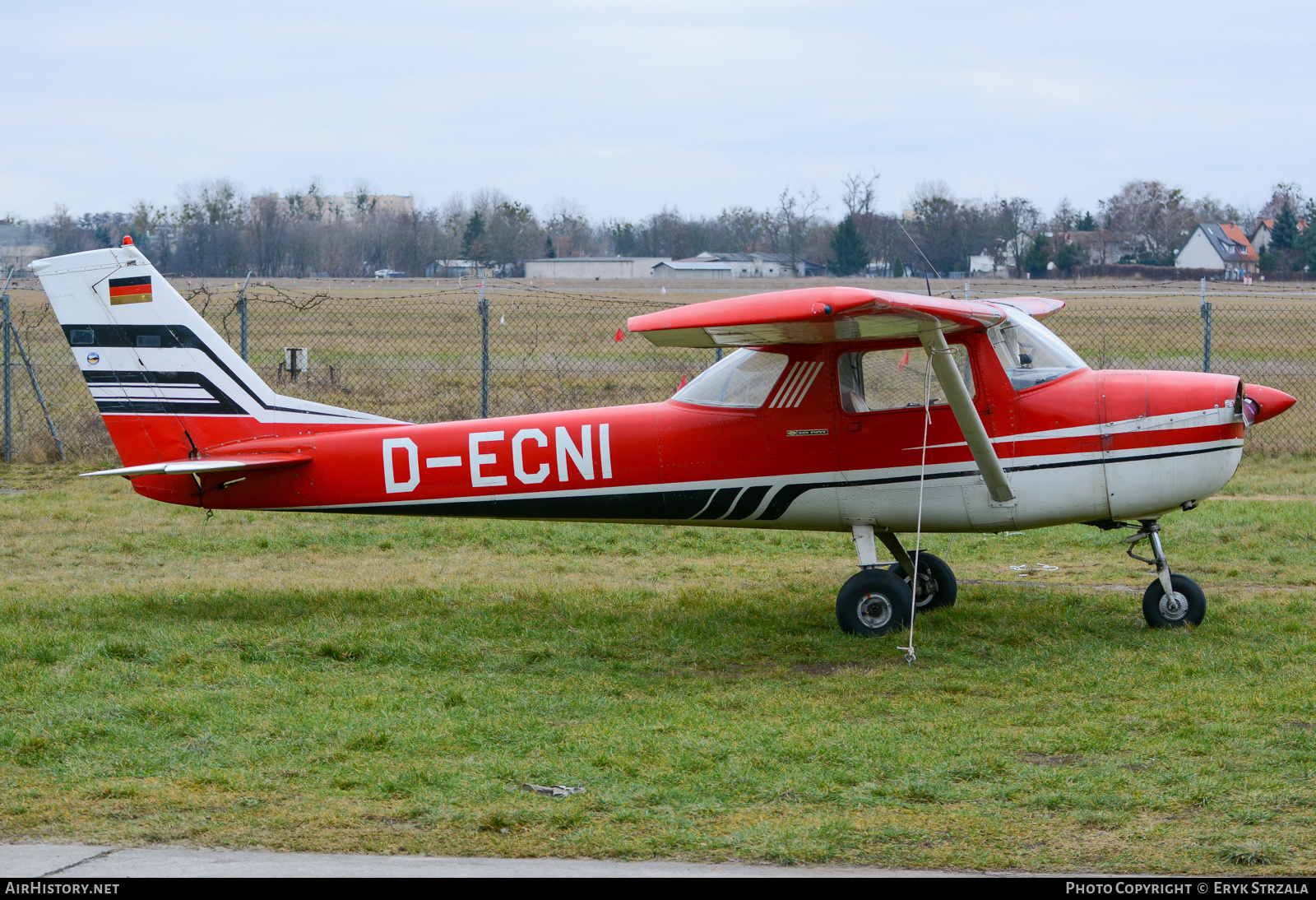 Aircraft Photo of D-ECNI | Cessna 150G | AirHistory.net #572029