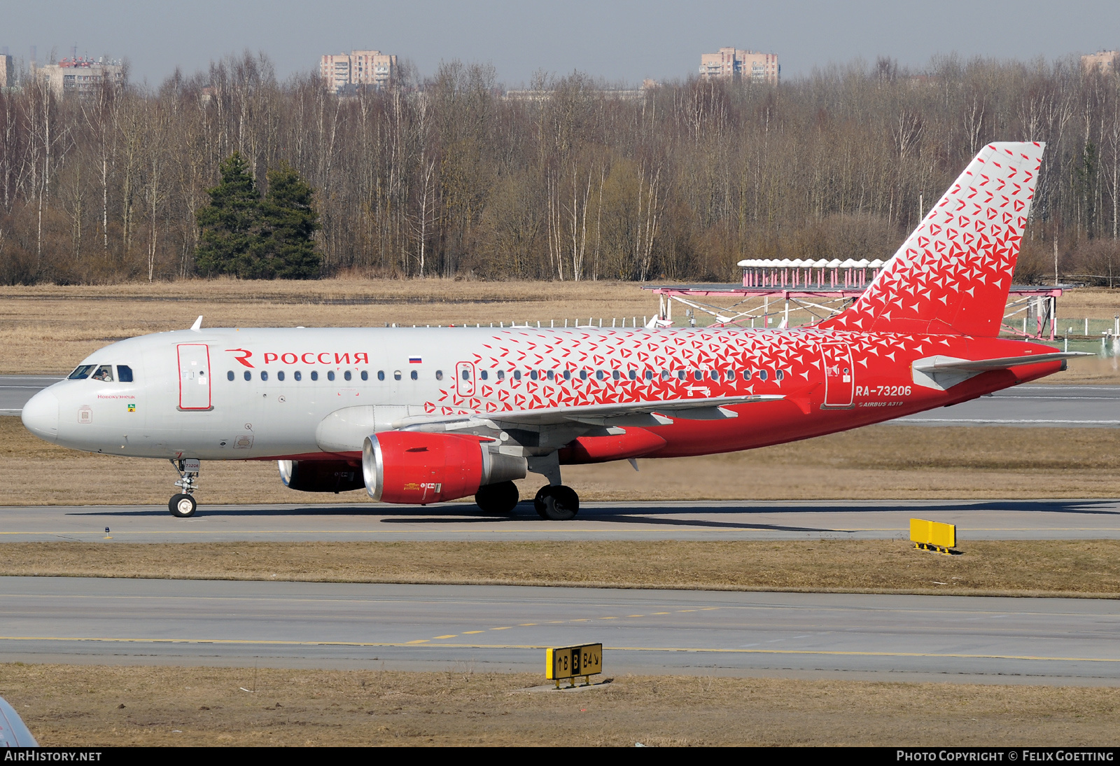 Aircraft Photo of RA-73206 | Airbus A319-111 | Rossiya - Russian Airlines | AirHistory.net #572038