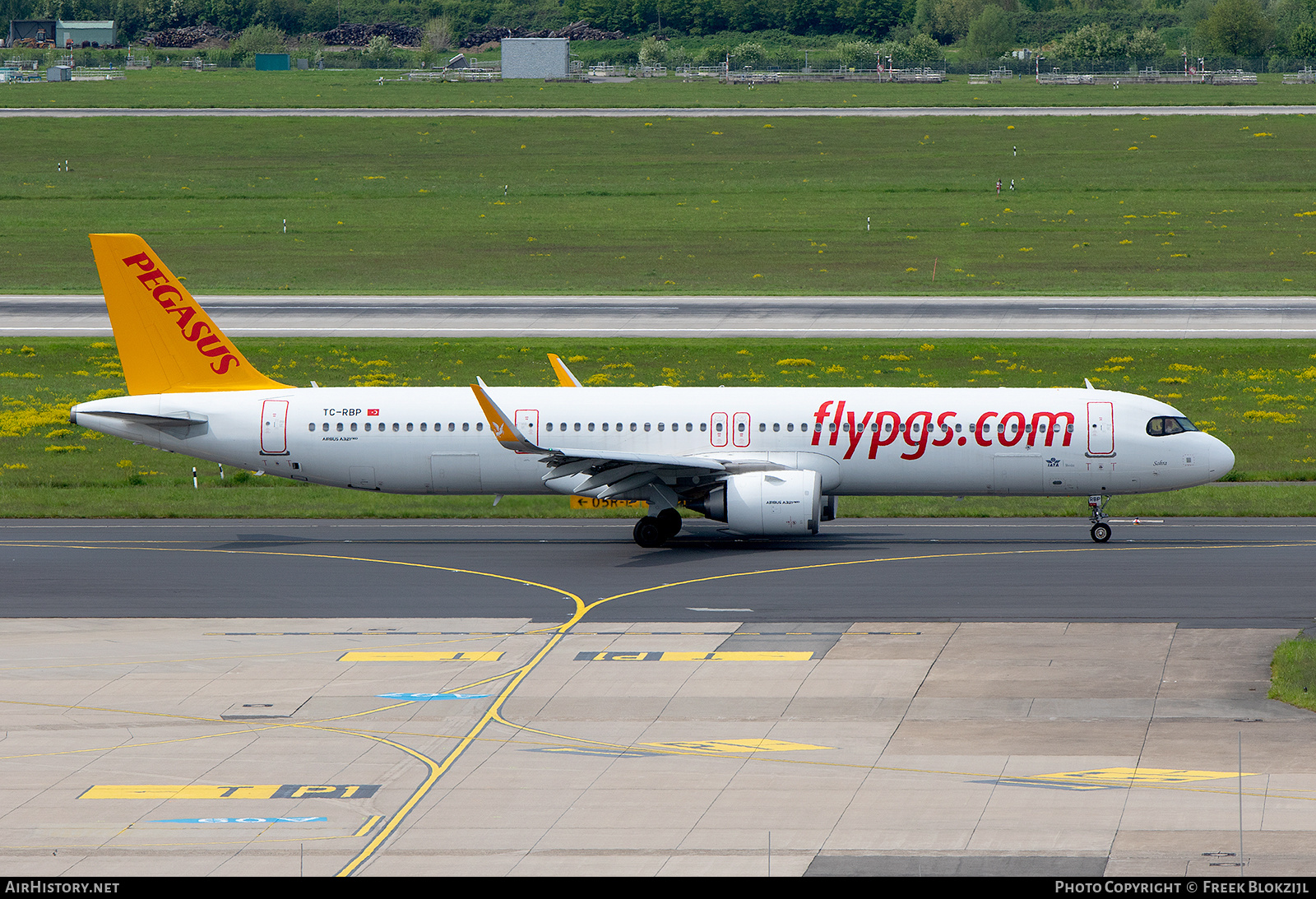 Aircraft Photo of TC-RBP | Airbus A321-251NX | Pegasus Airlines | AirHistory.net #572090