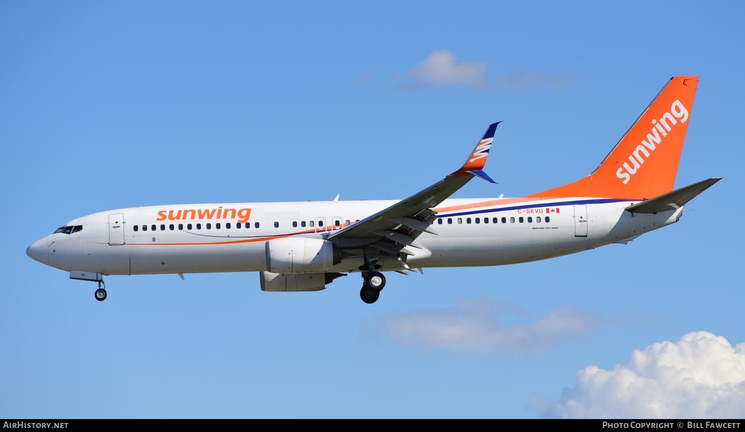 Aircraft Photo of C-GKVU | Boeing 737-86N | Sunwing Airlines | AirHistory.net #572241