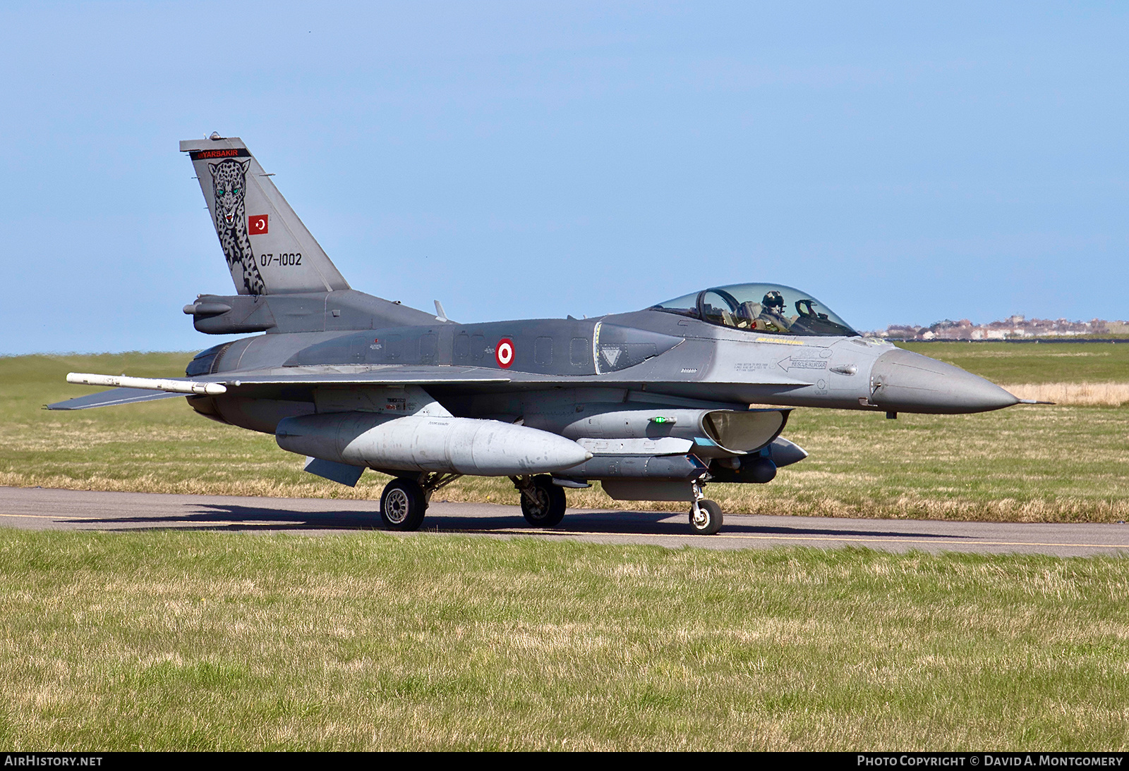 Aircraft Photo of 07-1002 | Lockheed Martin F-16CJ Fighting Falcon | Turkey - Air Force | AirHistory.net #572284