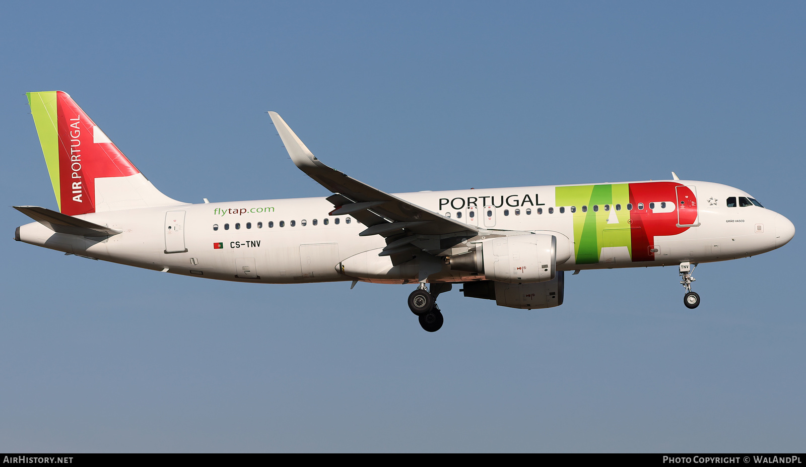 Aircraft Photo of CS-TNV | Airbus A320-214 | TAP Air Portugal | AirHistory.net #572420