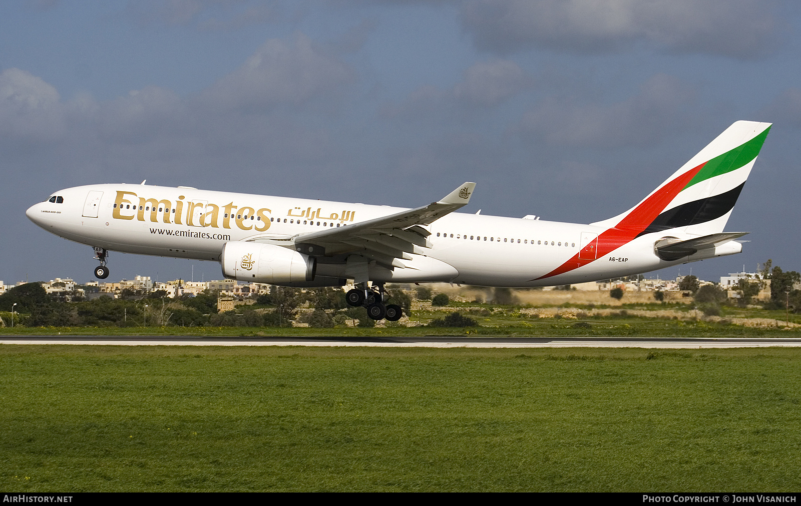 Aircraft Photo of A6-EAP | Airbus A330-243 | Emirates | AirHistory.net #572462