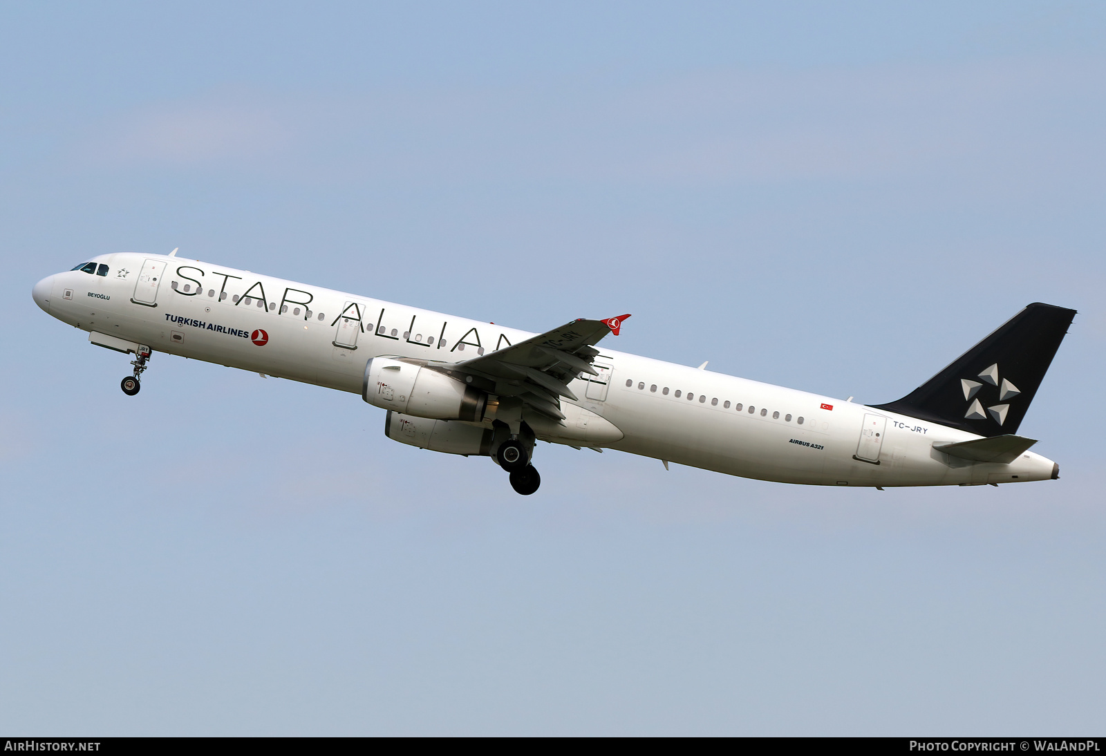 Aircraft Photo of TC-JRY | Airbus A321-231 | Turkish Airlines | AirHistory.net #572523