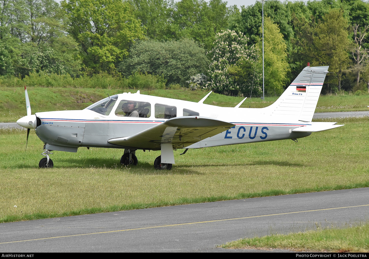 Aircraft Photo of D-ECUS | Piper PA-28R-200 Cherokee Arrow II | AirHistory.net #572548