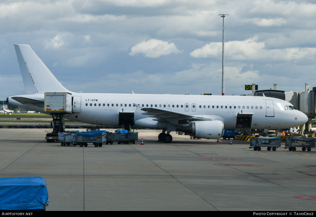 Aircraft Photo of LY-GYM | Airbus A320-214 | AirHistory.net #572642