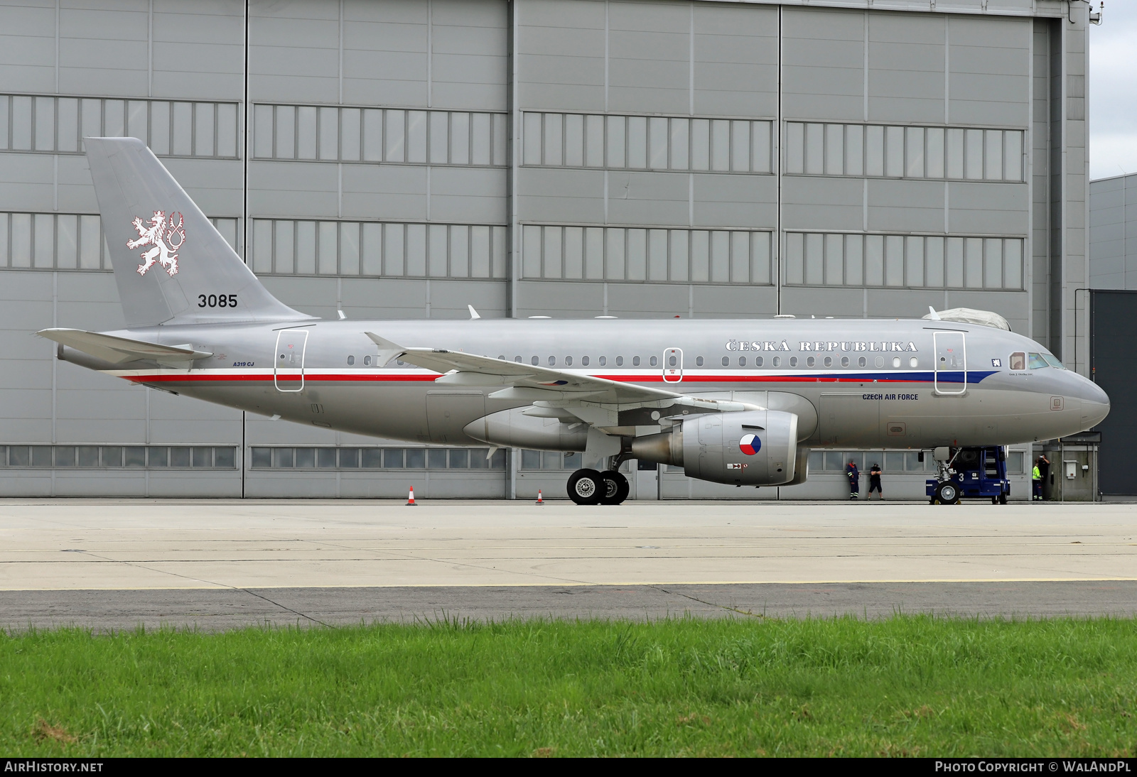 Aircraft Photo of 3085 | Airbus ACJ319 (A319-115/CJ) | Czechia - Air Force | AirHistory.net #572731