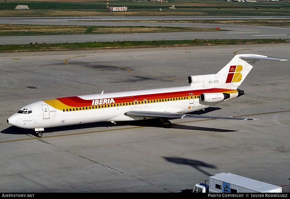 Aircraft Photo of EC-CFE | Boeing 727-256/Adv | Iberia | AirHistory.net #572797