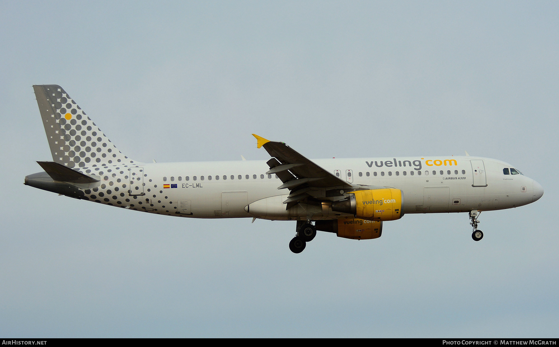 Aircraft Photo of EC-LML | Airbus A320-214 | Vueling Airlines | AirHistory.net #572824
