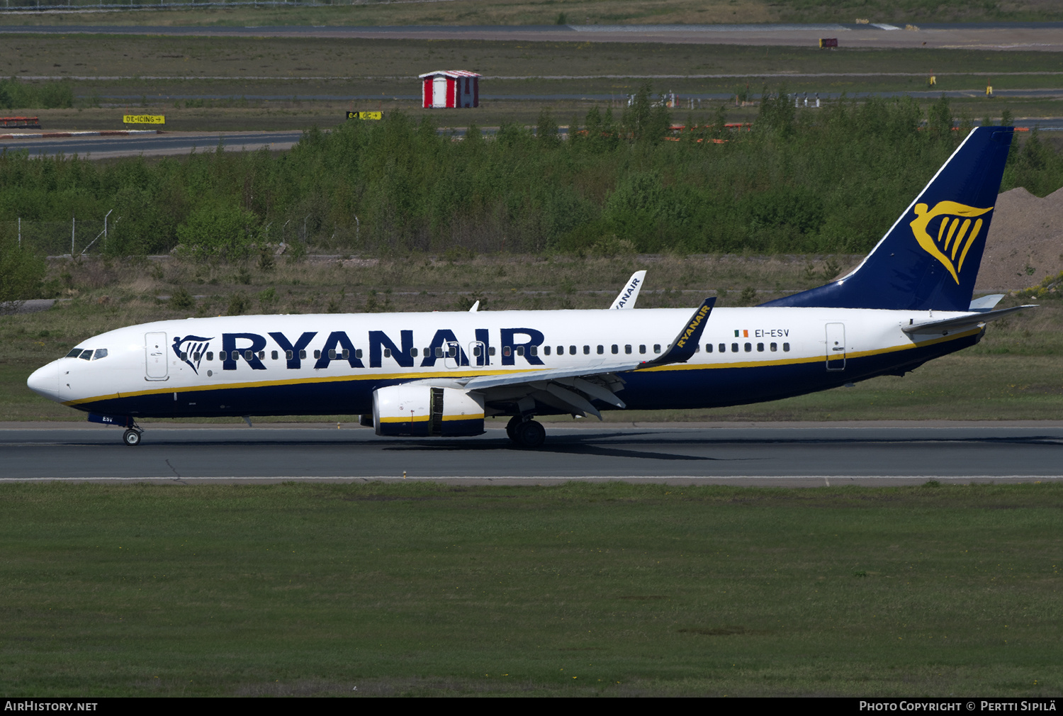 Aircraft Photo of EI-ESV | Boeing 737-8AS | Ryanair | AirHistory.net #572930