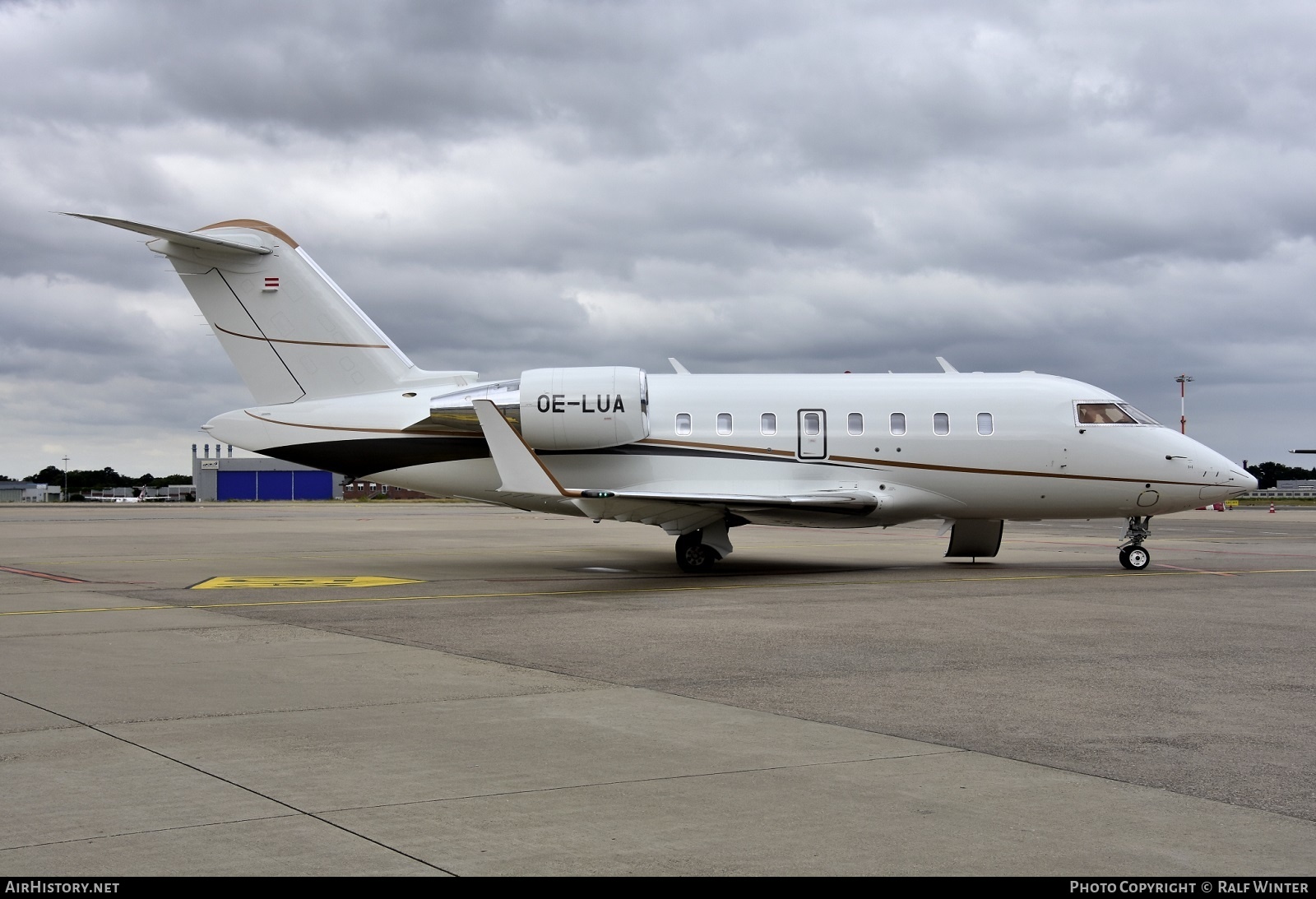 Aircraft Photo of OE-LUA | Bombardier Challenger 650 (CL-600-2B16) | AirHistory.net #573040