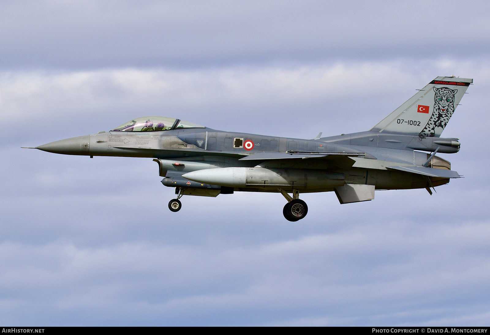 Aircraft Photo of 07-1002 | Lockheed Martin F-16CJ Fighting Falcon | Turkey - Air Force | AirHistory.net #573130