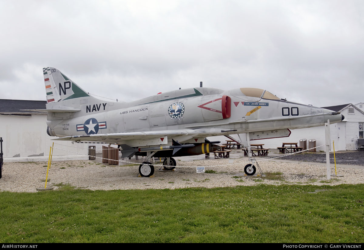 Aircraft Photo of 154200 | Douglas A-4F Skyhawk | USA - Navy | AirHistory.net #573160