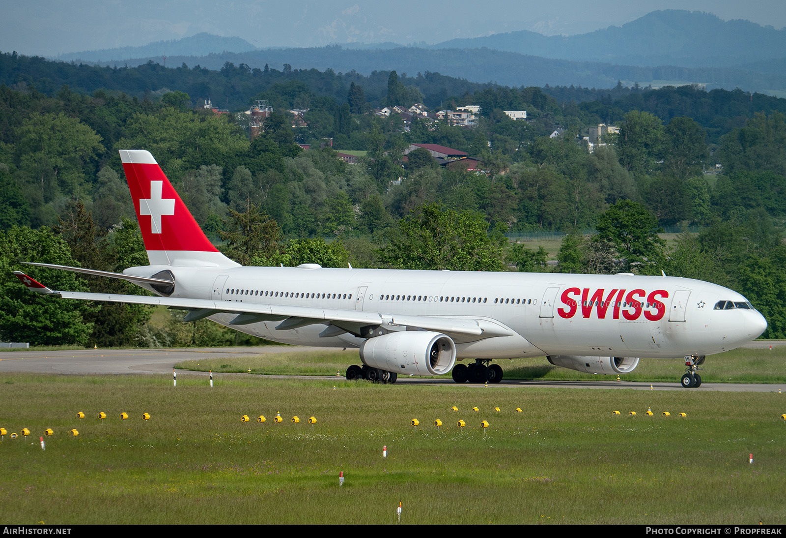 Aircraft Photo of HB-JHL | Airbus A330-343E | Swiss International Air Lines | AirHistory.net #573205