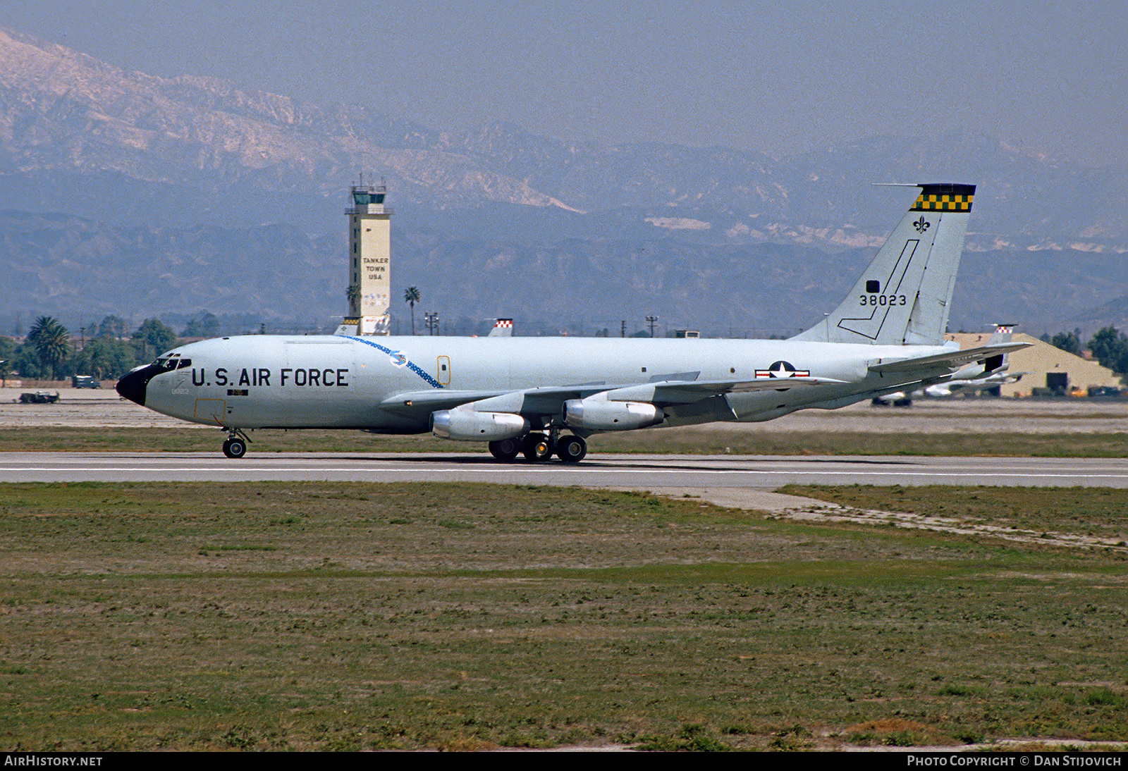Aircraft Photo of 63-8023 / 38023 | Boeing KC-135A Stratotanker | USA - Air Force | AirHistory.net #573244