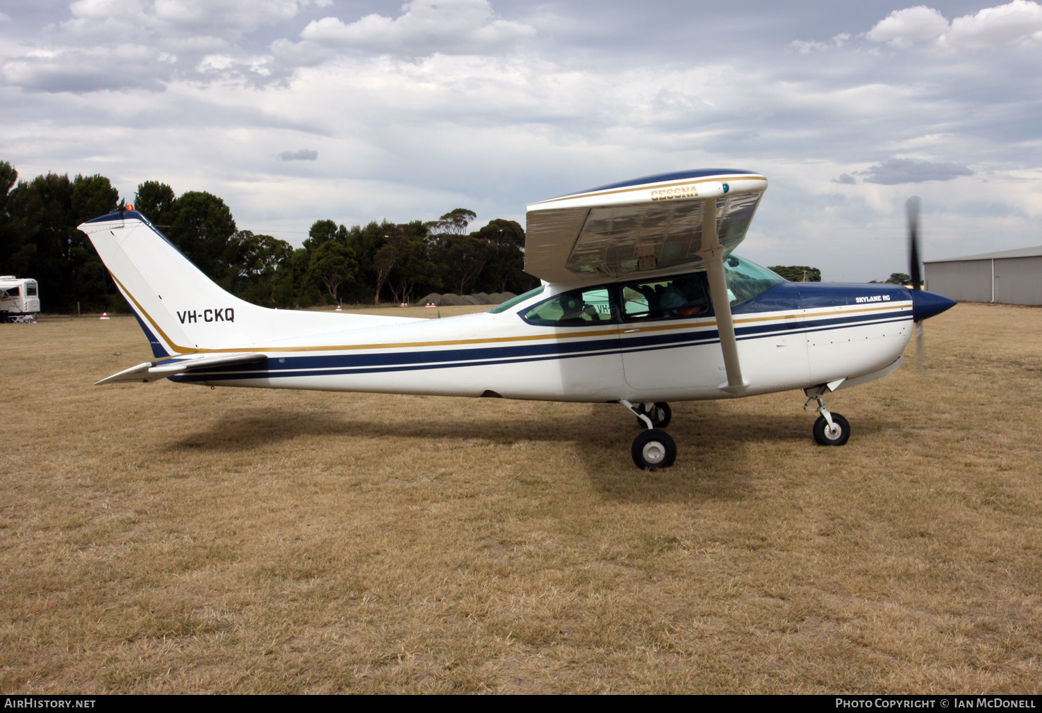 Aircraft Photo of VH-CKQ | Cessna R182 Skylane RG | AirHistory.net #573293