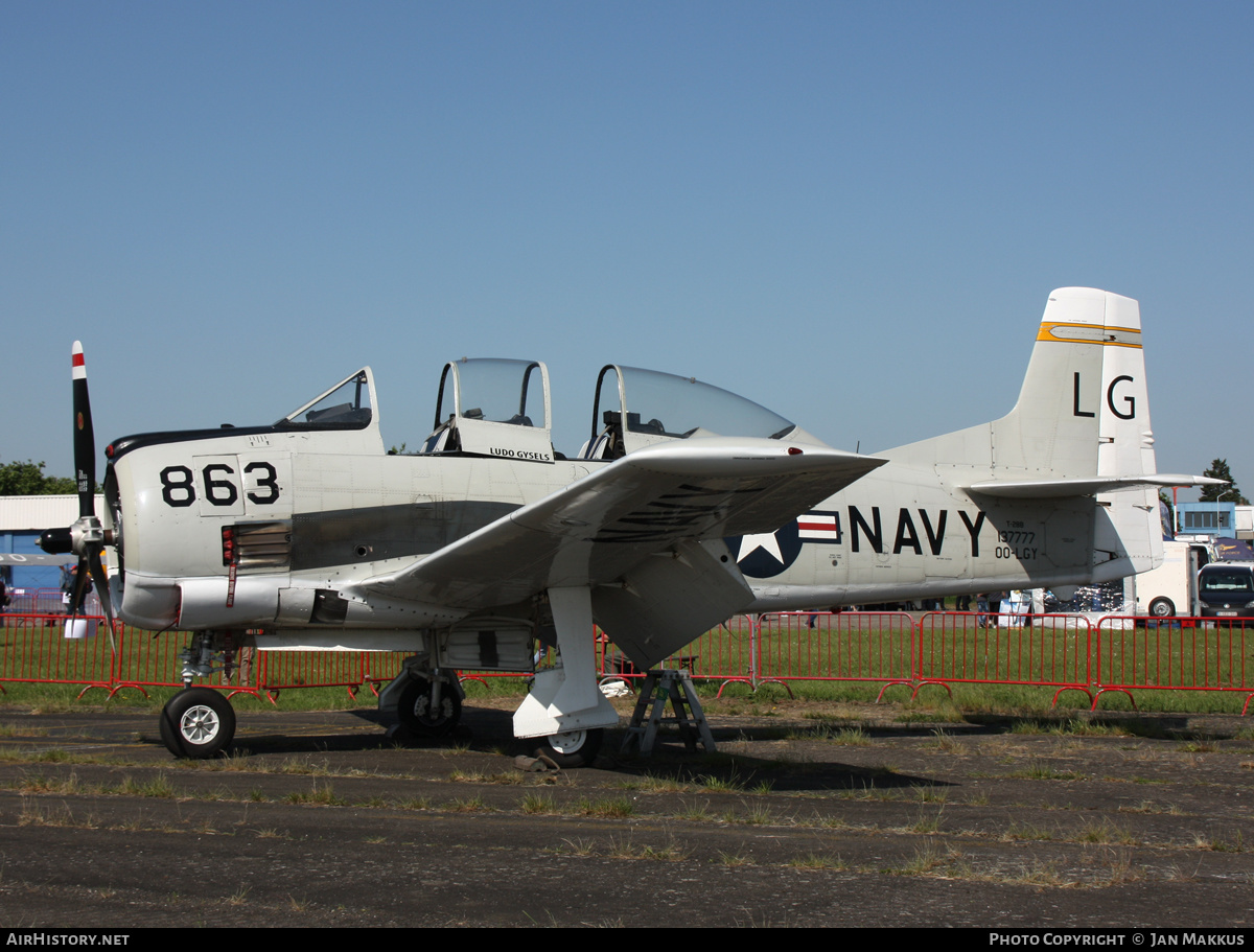Aircraft Photo of OO-LGY / 137777 | North American T-28B Trojan | USA - Navy | AirHistory.net #573327