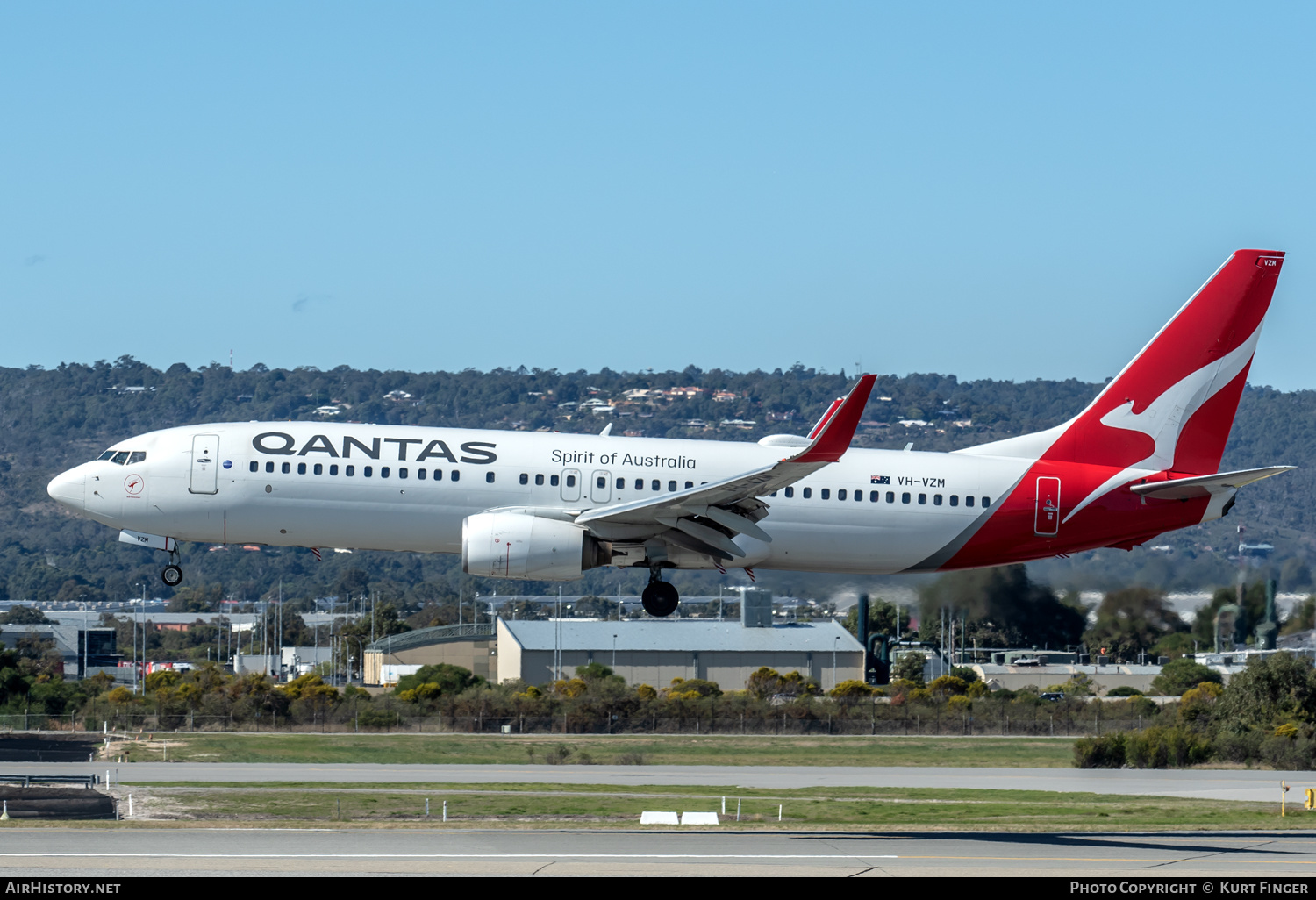 Aircraft Photo of VH-VZM | Boeing 737-838 | Qantas | AirHistory.net #573372