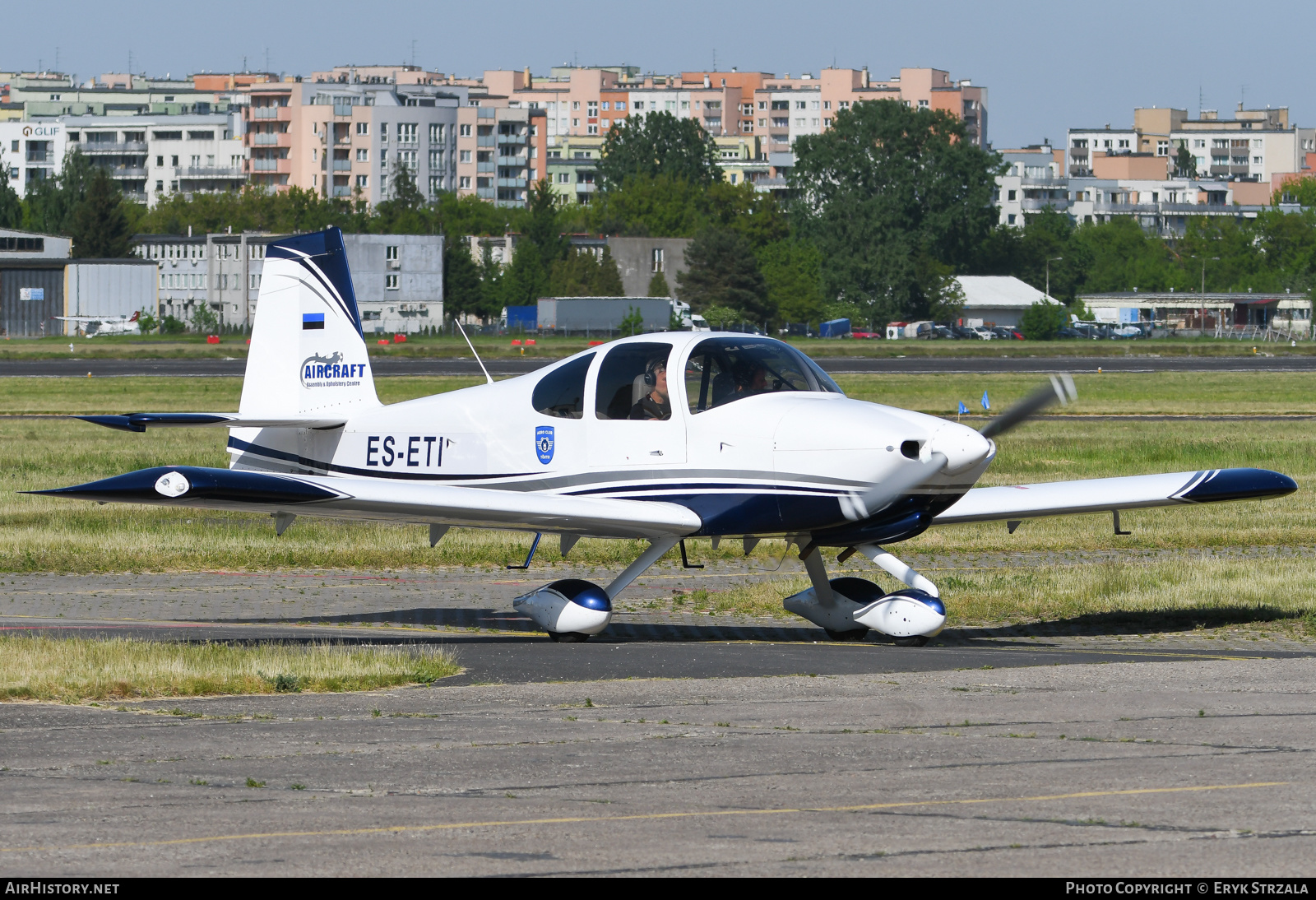 Aircraft Photo of ES-ETI | Van's RV-10 | Aero Club Tõutsi | AirHistory.net #573474