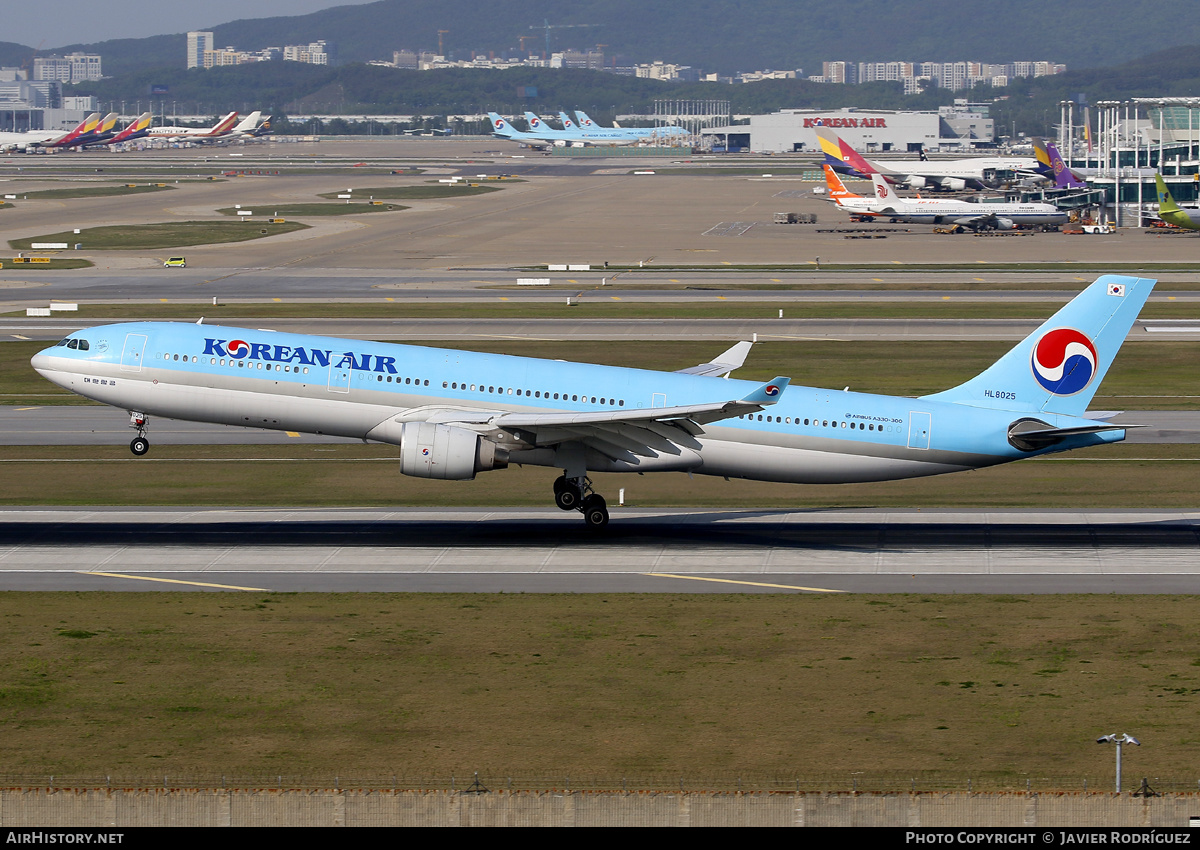 Aircraft Photo of HL8025 | Airbus A330-323E | Korean Air | AirHistory.net #573554