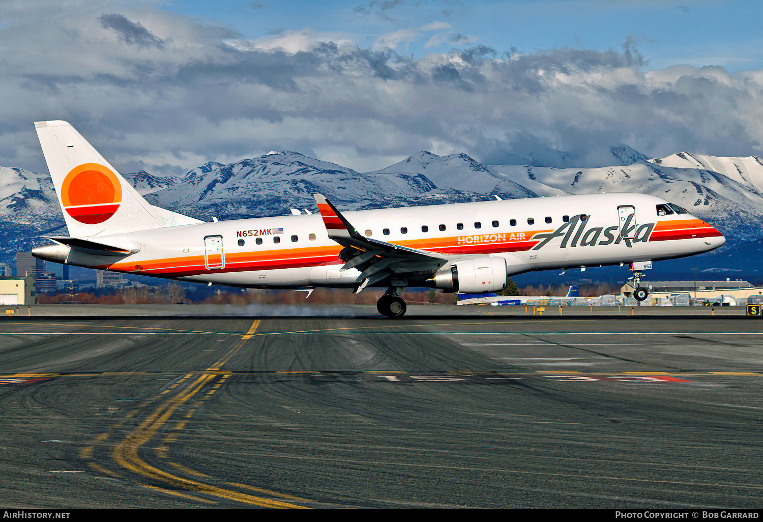 Aircraft Photo of N652MK | Embraer 175LR (ERJ-170-200LR) | Alaska Airlines | AirHistory.net #573618