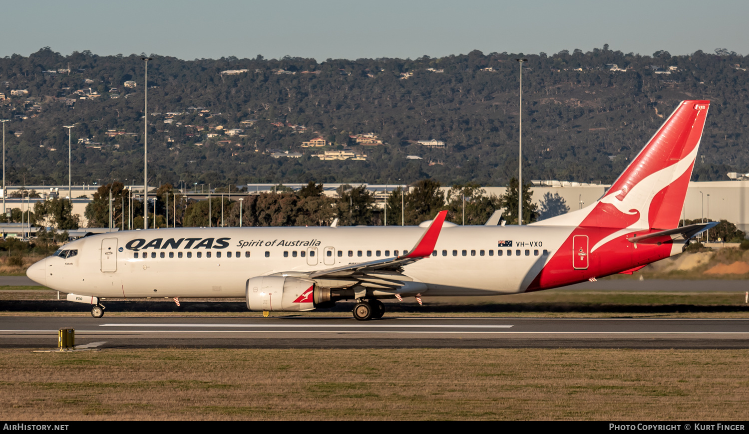 Aircraft Photo of VH-VXO | Boeing 737-838 | Qantas | AirHistory.net #573626