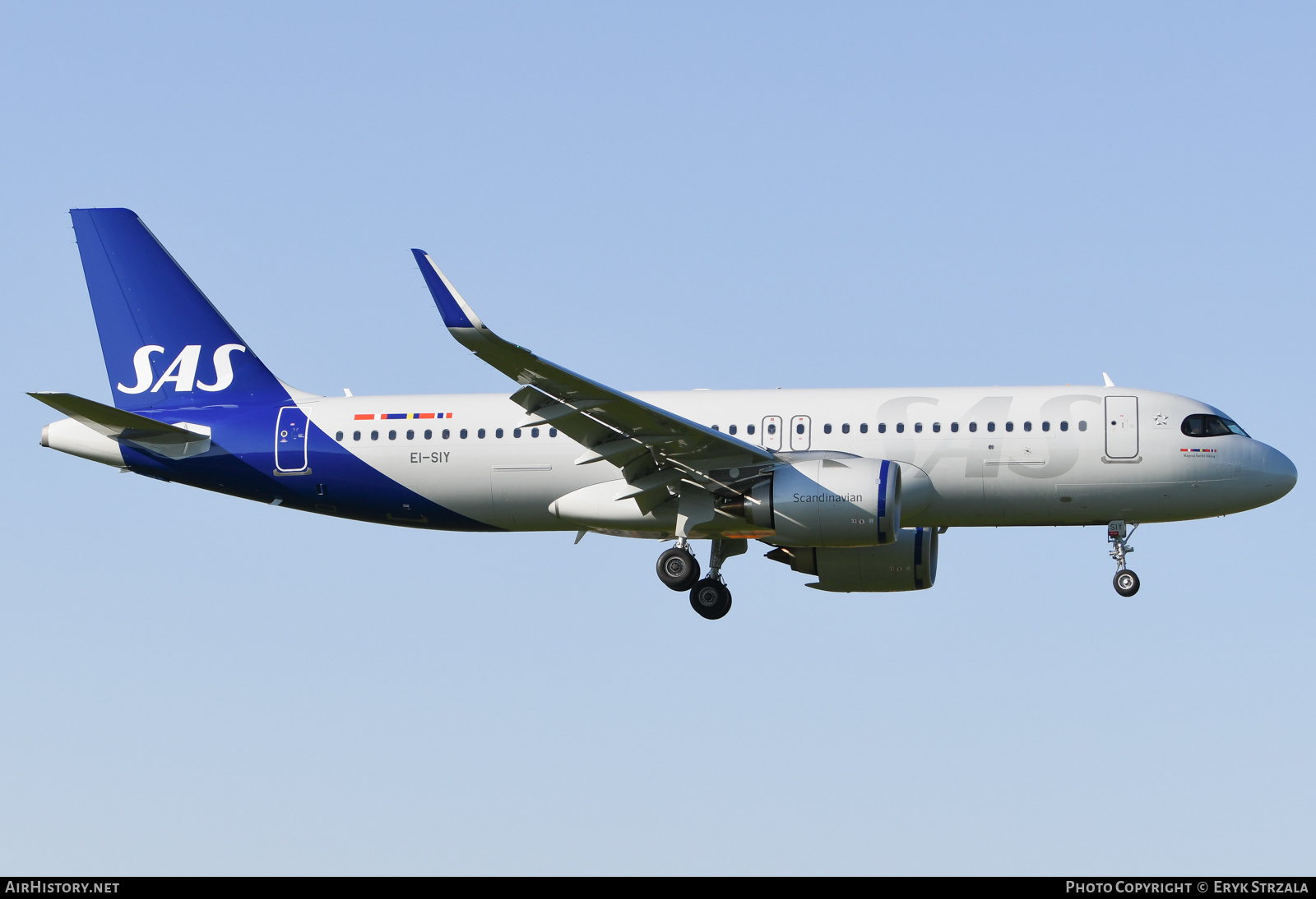 Aircraft Photo of EI-SIY | Airbus A320-251N | Scandinavian Airlines - SAS | AirHistory.net #573677