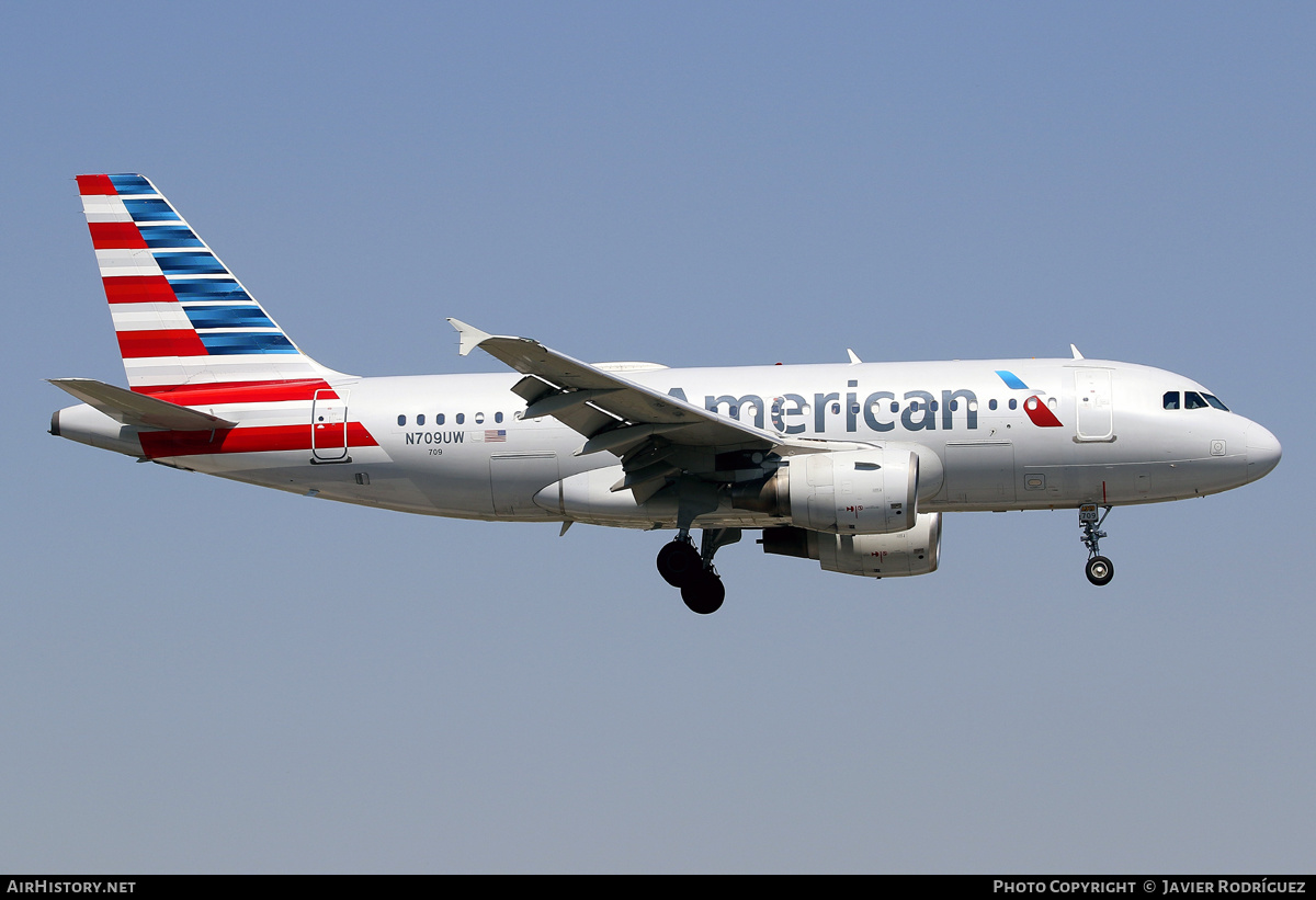 Aircraft Photo of N709UW | Airbus A319-112 | American Airlines | AirHistory.net #573778