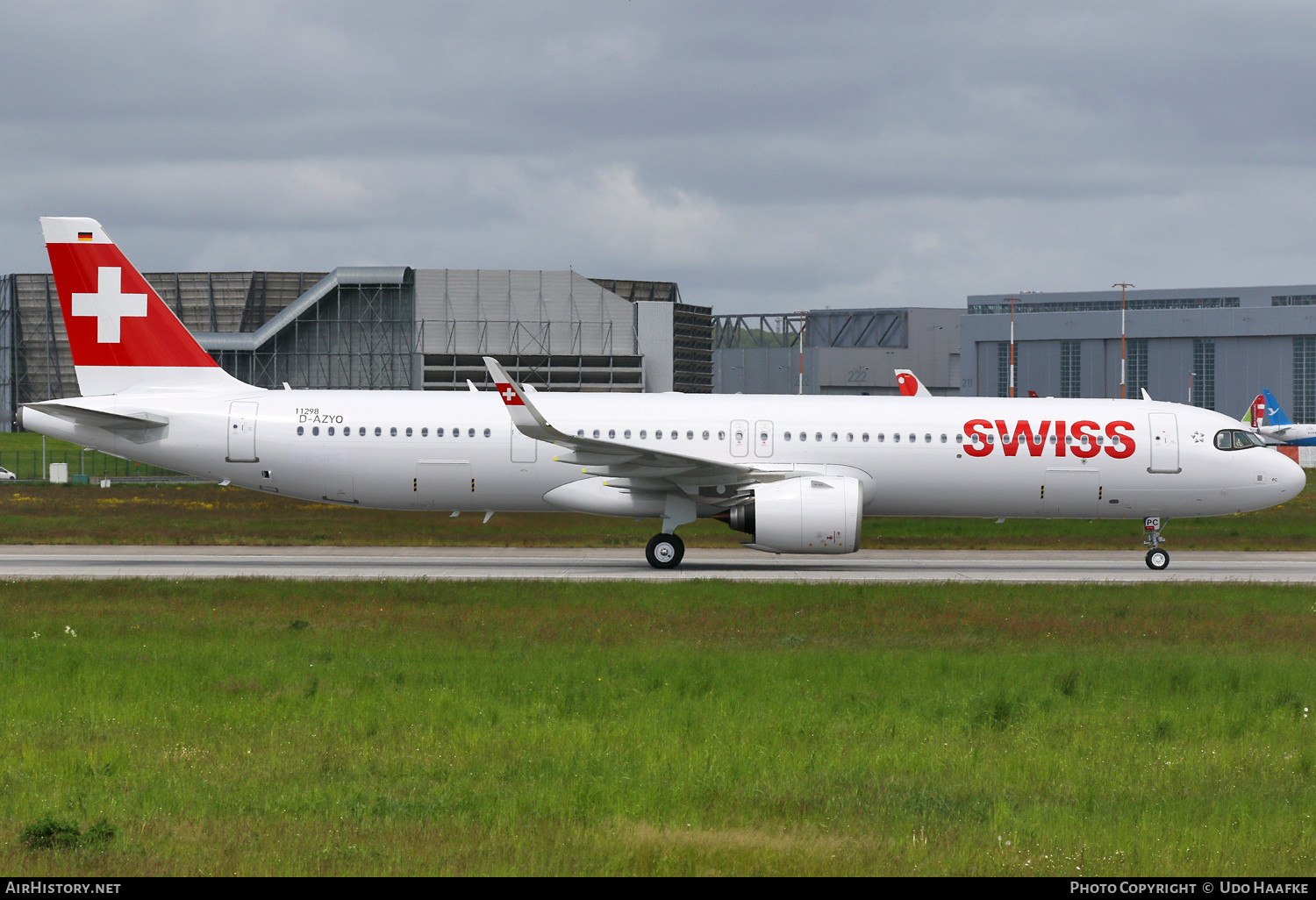 Aircraft Photo of D-AZYO / HB-JPC | Airbus A321-271NX | Swiss International Air Lines | AirHistory.net #573886