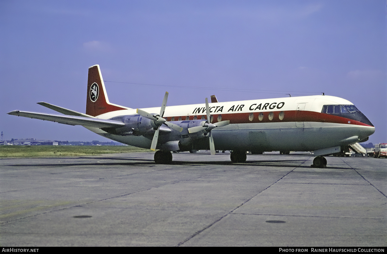 Aircraft Photo of G-AXNT | Vickers 952F Vanguard | Invicta Air Cargo | AirHistory.net #573944