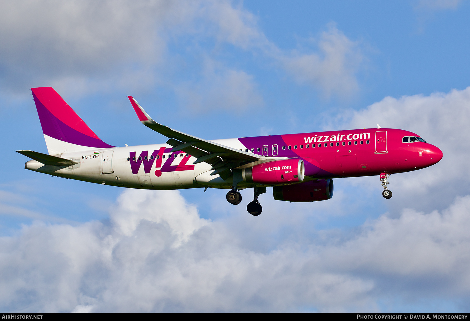 Aircraft Photo of HA-LYM | Airbus A320-232 | Wizz Air | AirHistory.net #573990
