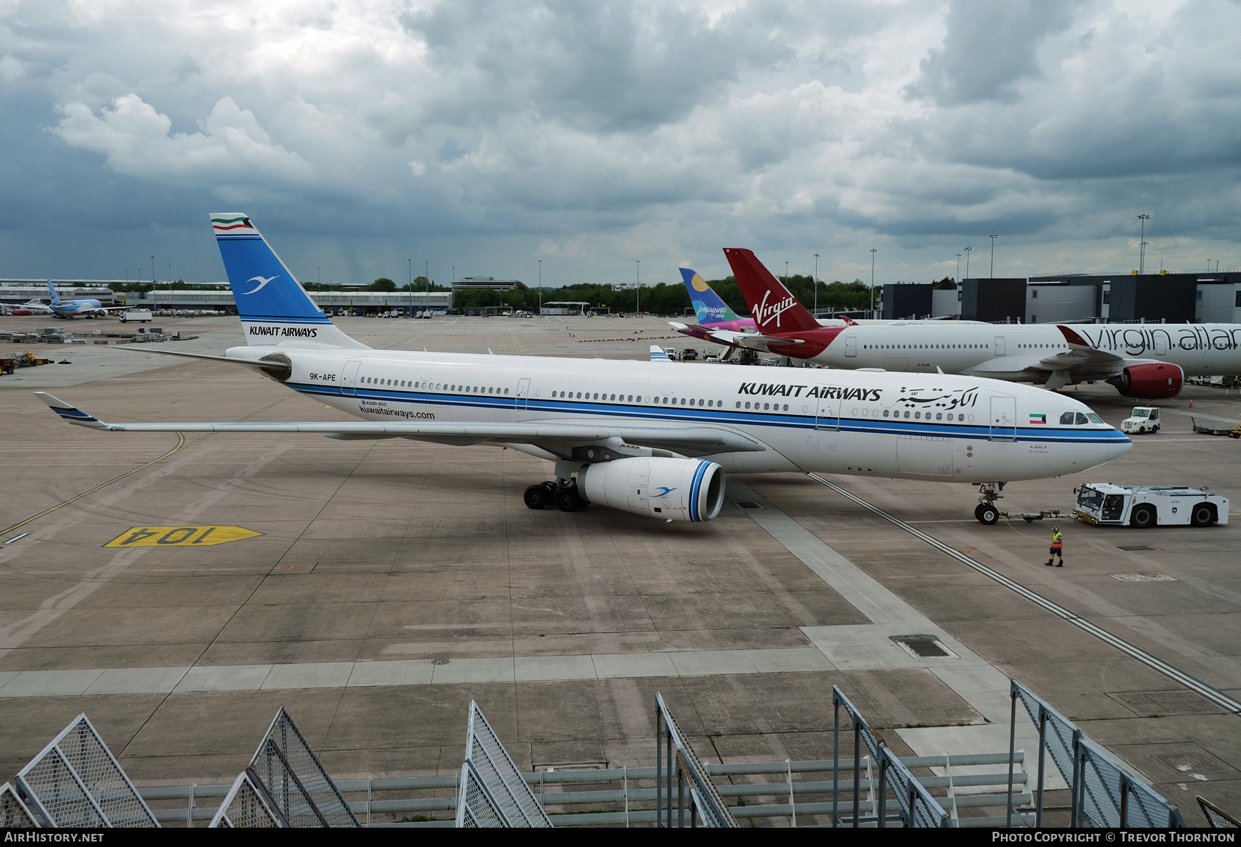 Aircraft Photo of 9K-APE | Airbus A330-243 | Kuwait Airways | AirHistory.net #574070