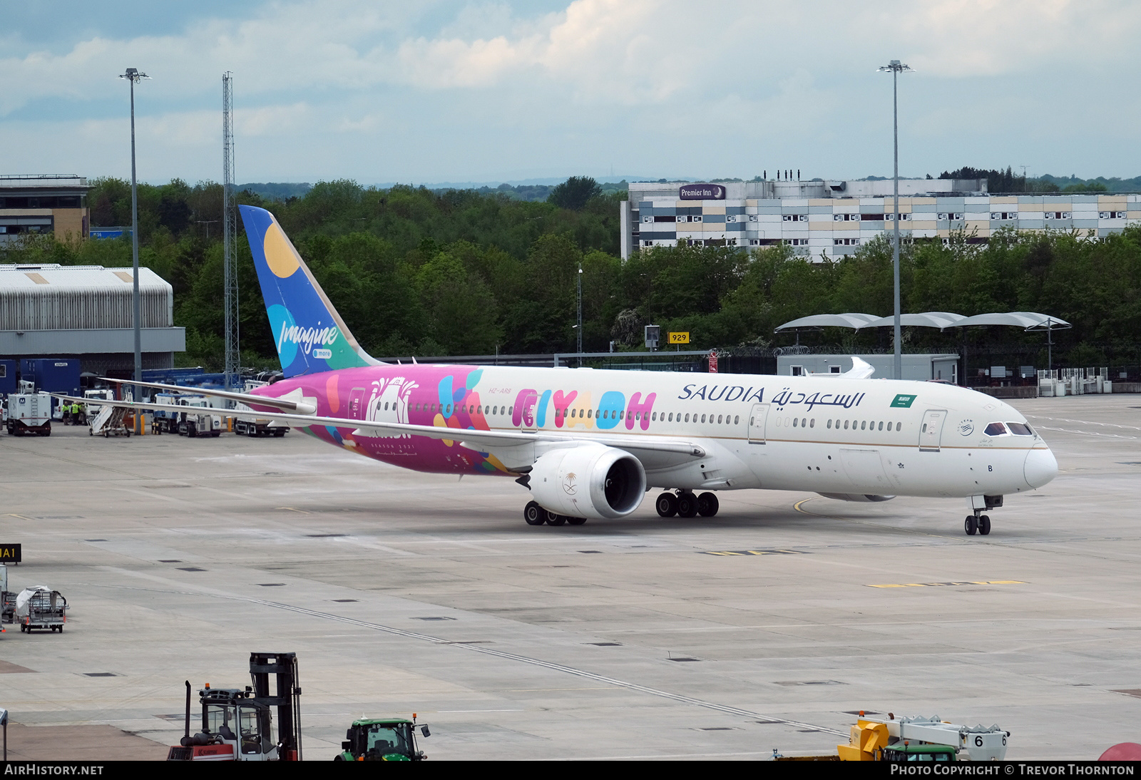 Aircraft Photo of HZ-ARB | Boeing 787-9 Dreamliner | Saudia - Saudi Arabian Airlines | AirHistory.net #574111