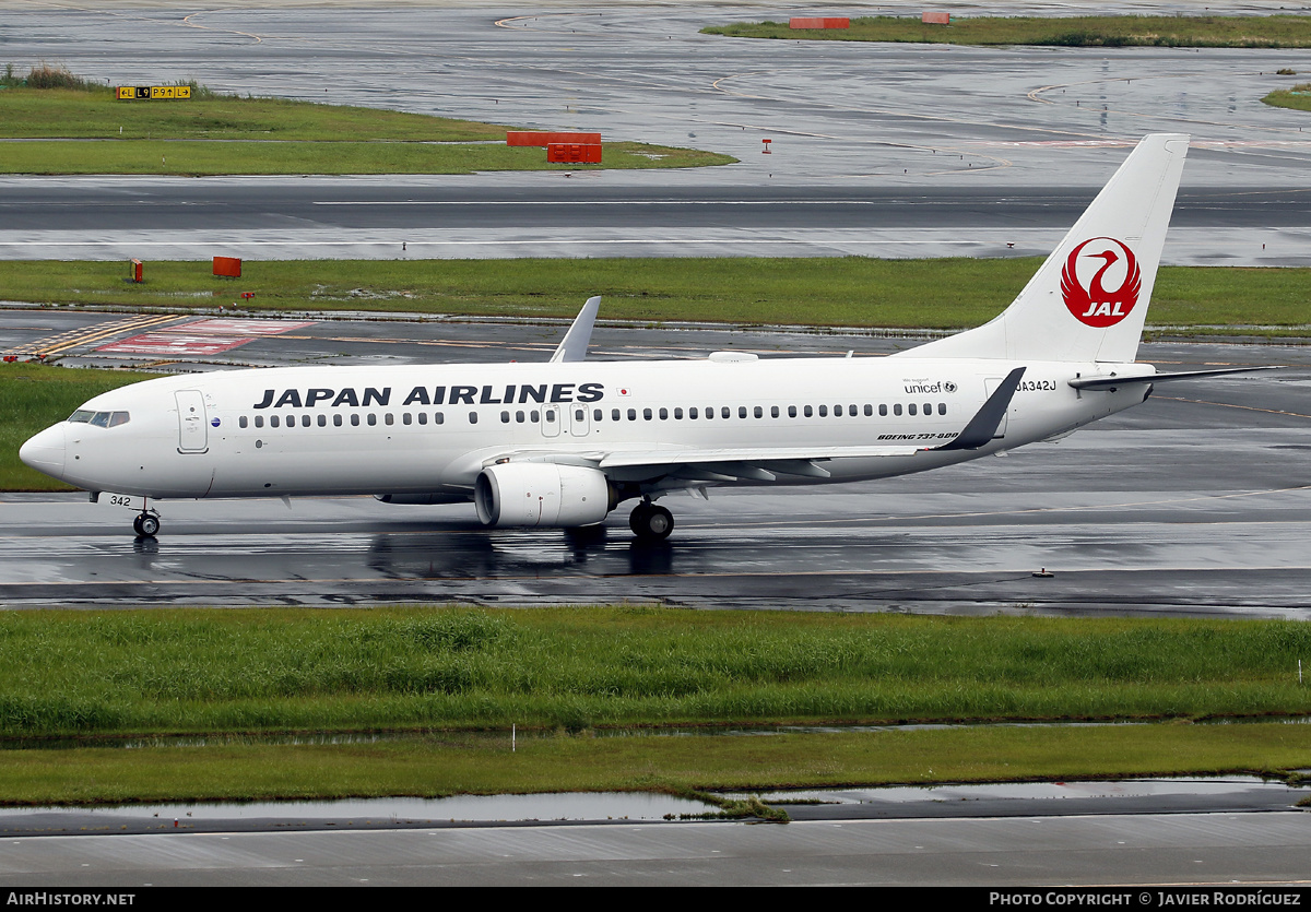 Aircraft Photo of JA342J | Boeing 737-846 | Japan Airlines - JAL ...