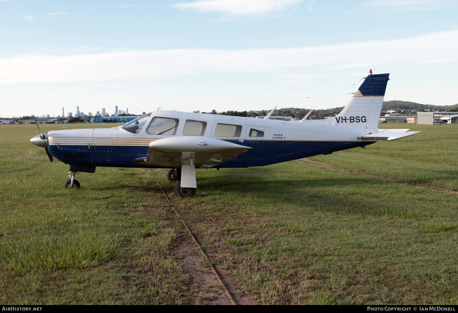 Aircraft Photo of VH-BSG | Piper PA-32R-300 Cherokee Lance | AirHistory.net #574174