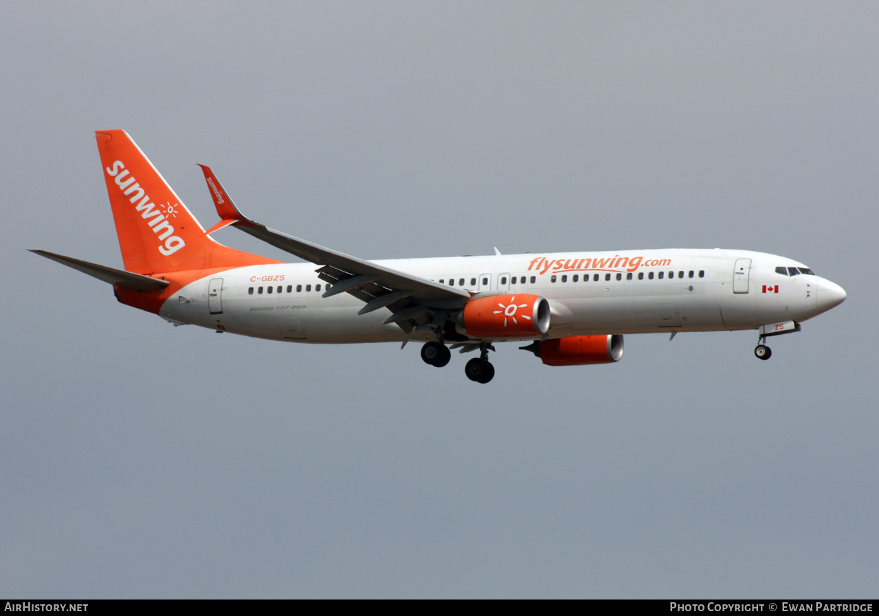 Aircraft Photo of C-GBZS | Boeing 737-8SH | Sunwing Airlines | AirHistory.net #574205