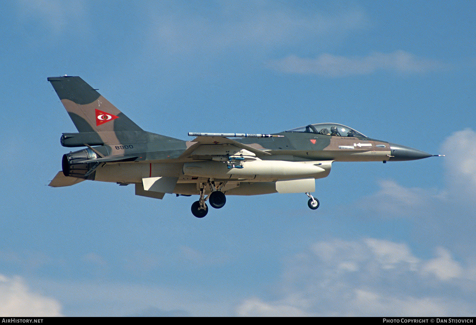 Aircraft Photo of 8900 | General Dynamics F-16A Fighting Falcon | Venezuela - Air Force | AirHistory.net #574307