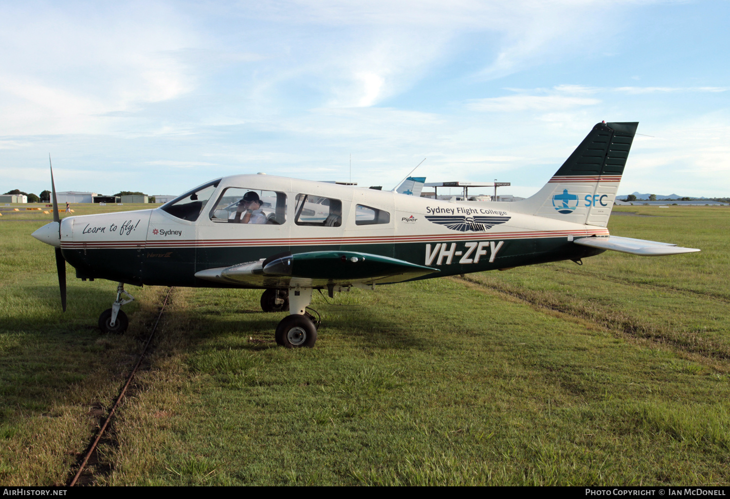 Aircraft Photo of VH-ZFY | Piper PA-28-161 Warrior III | SFC - Sydney Flight College | AirHistory.net #574375