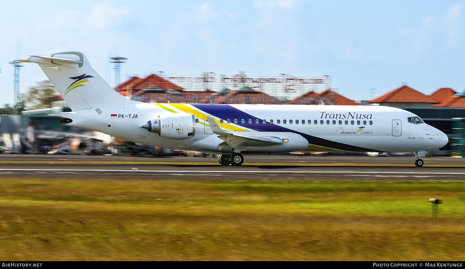 Aircraft Photo of PK-TJA | COMAC ARJ21-700 Xiangfeng | TransNusa Aviation | AirHistory.net #574391