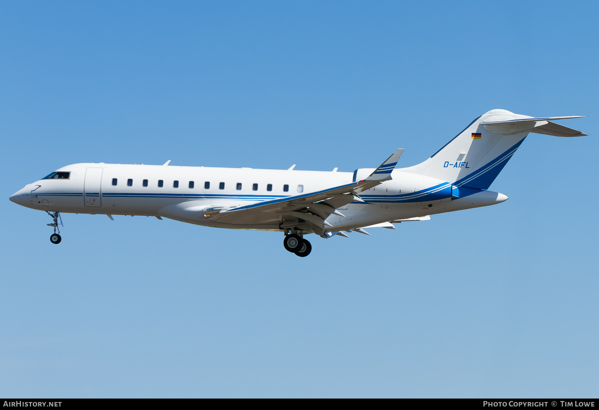 Aircraft Photo of D-AIFL | Bombardier Global 6000 (BD-700-1A10) | AirHistory.net #574419