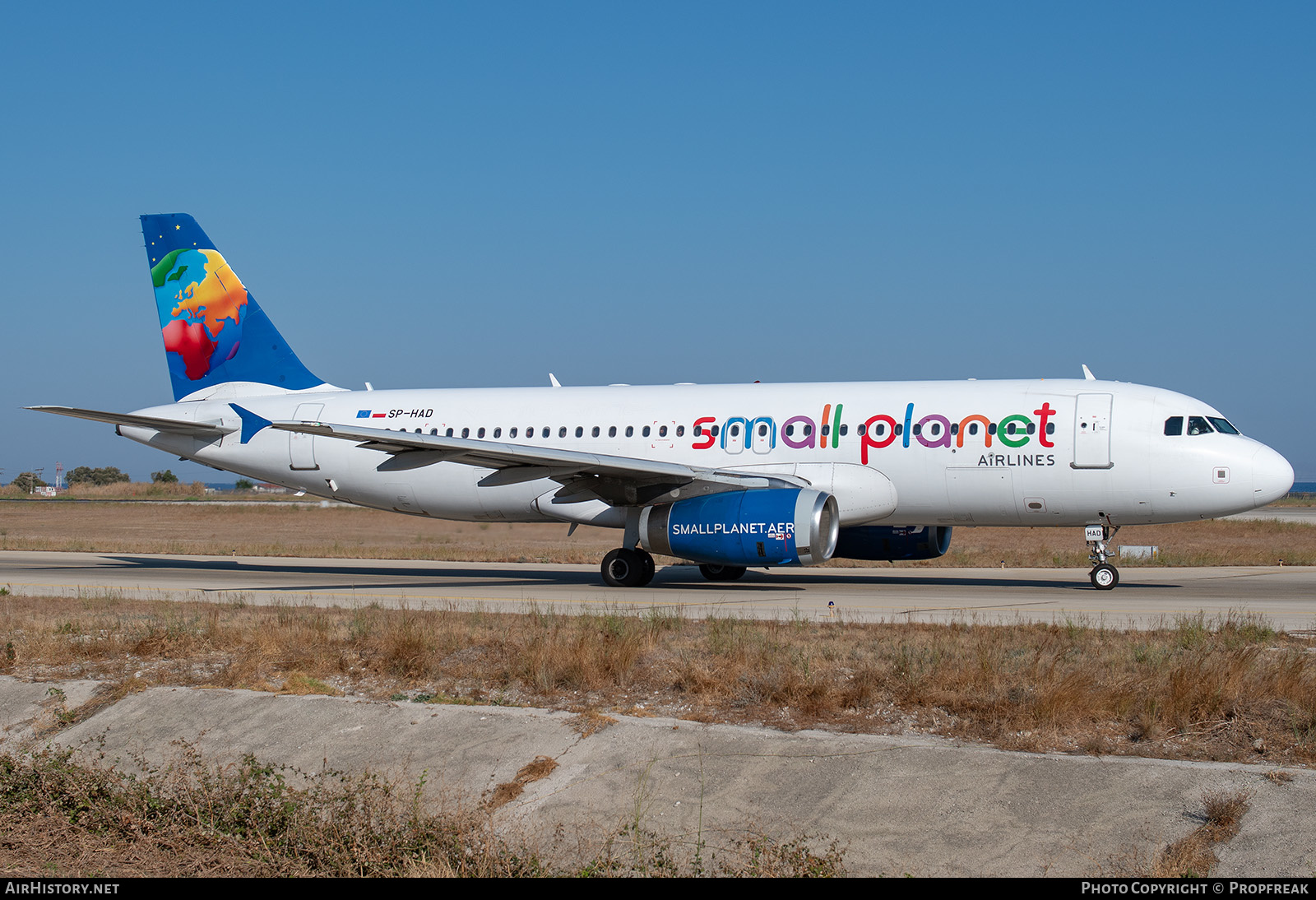 Aircraft Photo of SP-HAD | Airbus A320-232 | Small Planet Airlines | AirHistory.net #574447