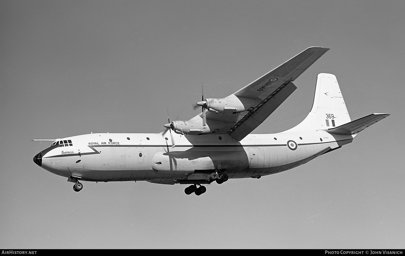 Aircraft Photo of XR369 | Short SC.5 Belfast C1 | UK - Air Force | AirHistory.net #574474