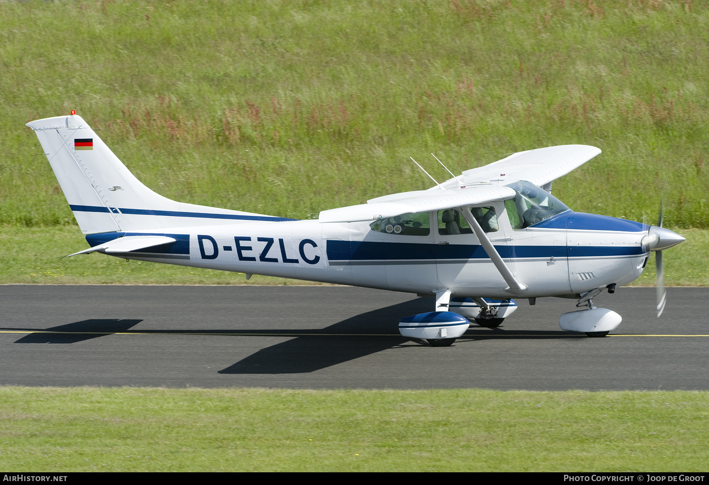 Aircraft Photo of D-EZLC | Reims F172M Skyhawk | AirHistory.net #574508