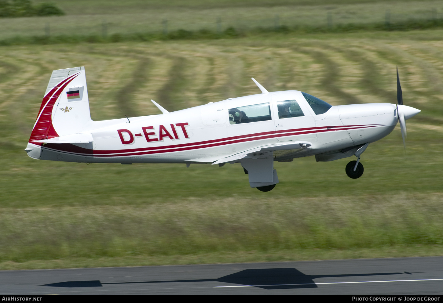 Aircraft Photo of D-EAIT | Mooney M-20K 231 | AirHistory.net #574525