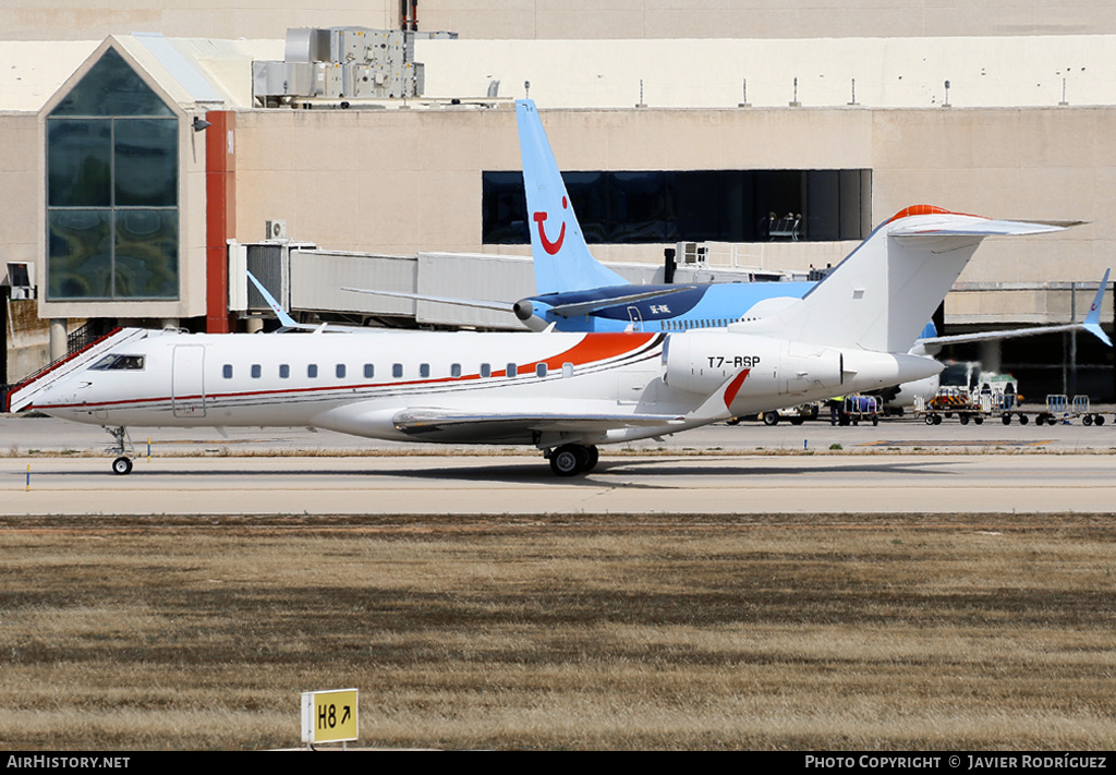 Aircraft Photo of T7-RSP | Bombardier Global 6000 (BD-700-1A10) | AirHistory.net #574527