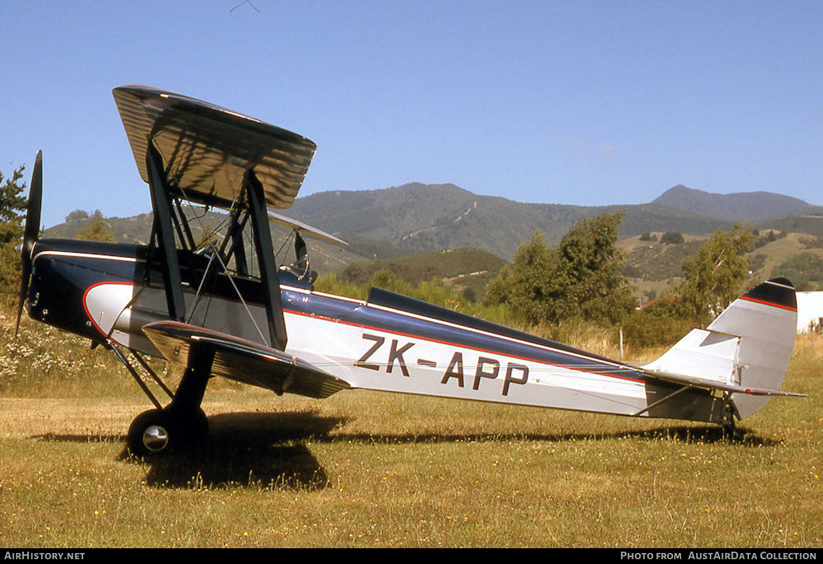 Aircraft Photo of ZK-APP | De Havilland D.H. 82A Tiger Moth | AirHistory.net #574608
