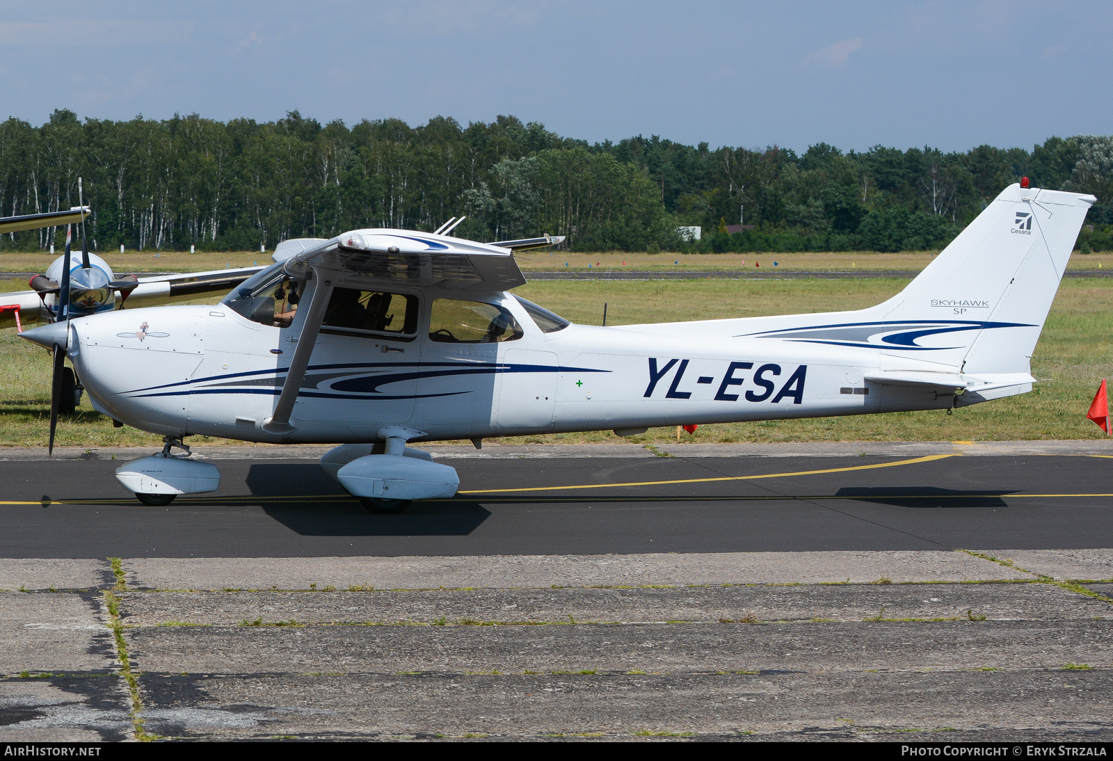 Aircraft Photo of YL-ESA | Cessna 172S Skyhawk SP | AirHistory.net #574658