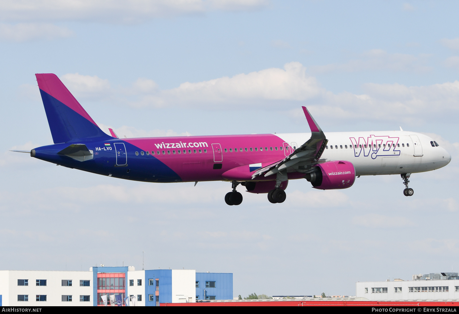 Aircraft Photo of HA-LVO | Airbus A321-271NX | Wizz Air | AirHistory.net #574684